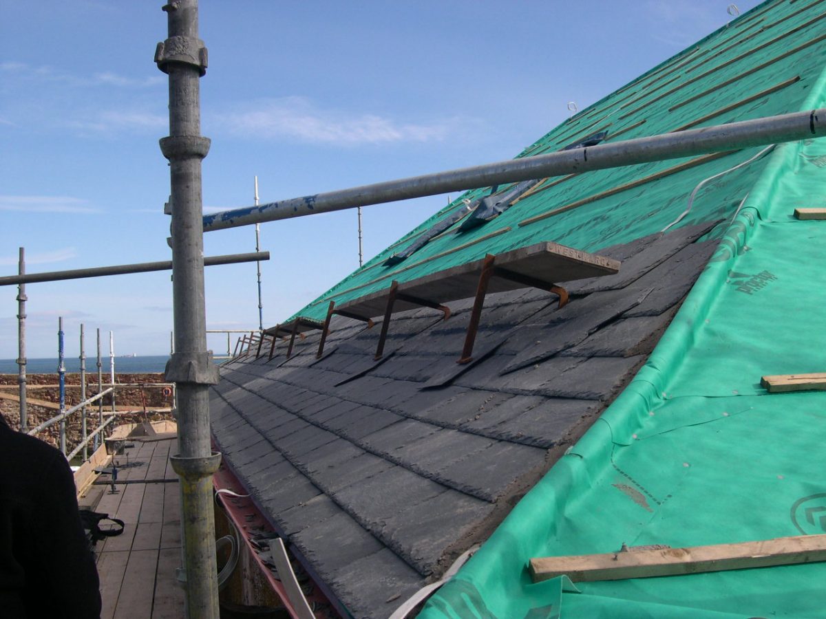 Dunbar McArthurs store new slates being layed
